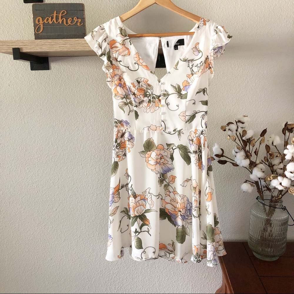 Lulu’s Dress - Picture 5 of 6